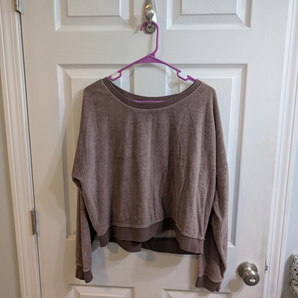 Aeropostale Womens Velour Crew Neck Pullover Sweatshirt‎ - Size L